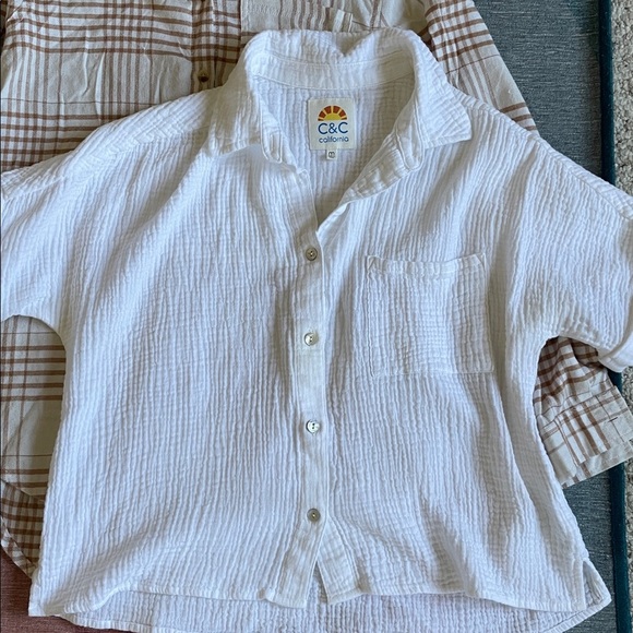 (2) C&C California Fall Plaid Button Down & Gauzy Cotton Top Bundle - Picture 8 of 10